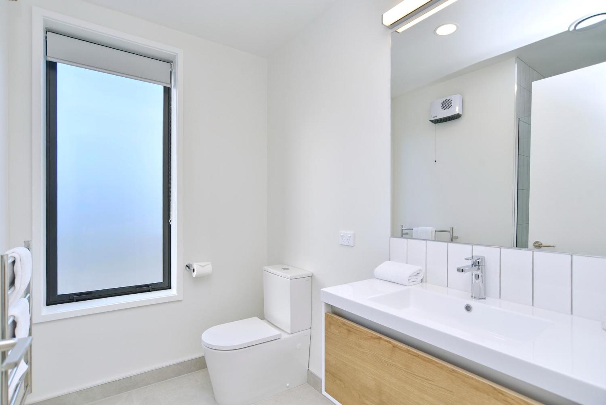 Hereford St Apartment - Christchurch Holiday Homes Экстерьер фото
