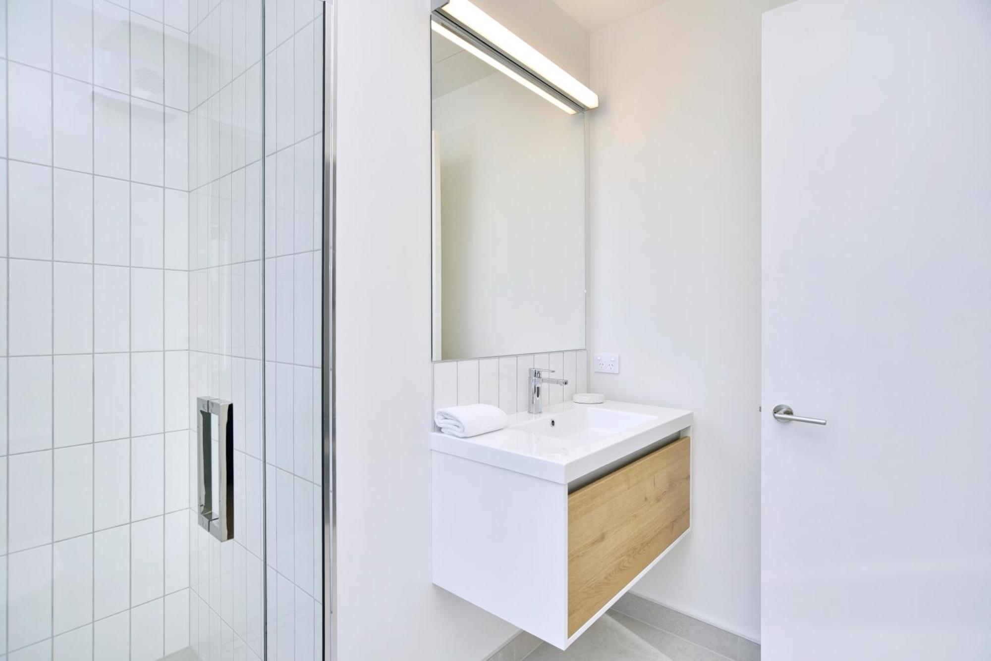 Hereford St Apartment - Christchurch Holiday Homes Экстерьер фото